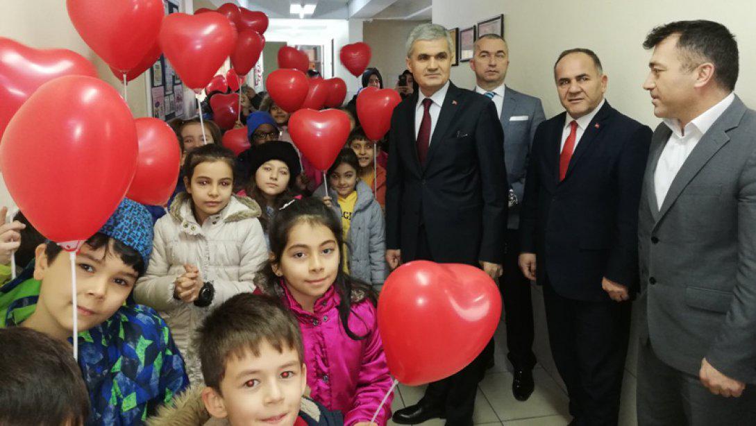 Kardeş Sınıfların Sevgi Buluşması Etkinliğimiz Ankara İl Milli Eğitim Müdürümüz Sayın Turan AKPINAR' ın Katılımıyla Gerçekleştirildi
