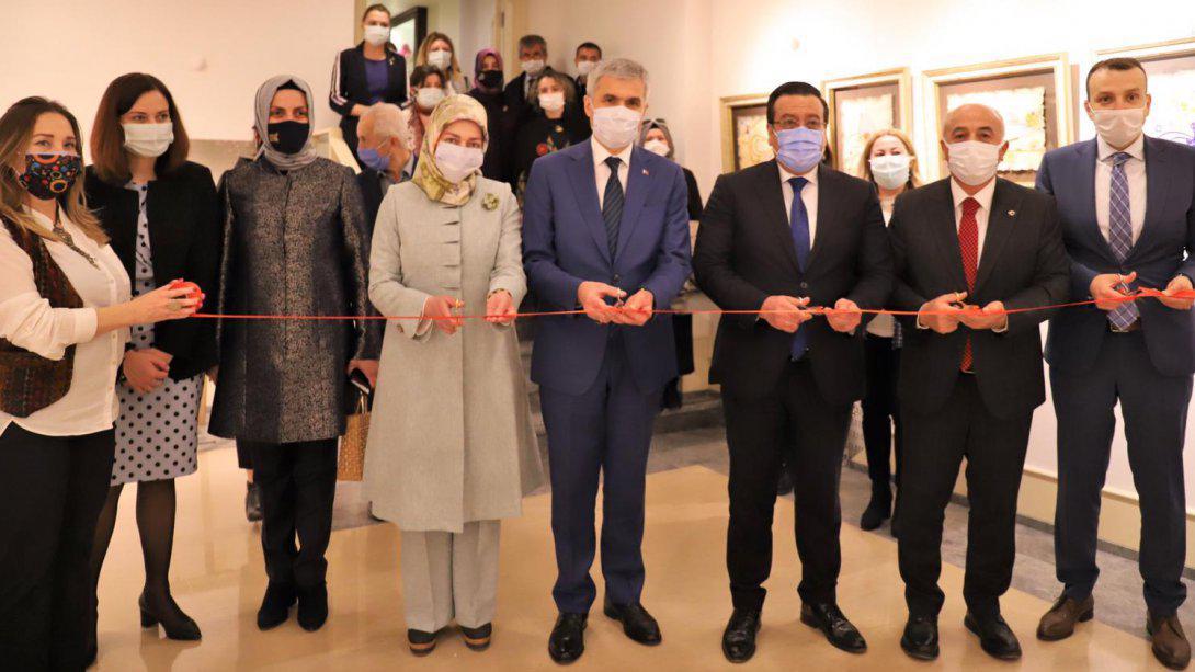 Ankara Olgunlaşma Enstitüsü Tılsımlı Gömlekler ve Tuğralar Sergisi Açılışı
