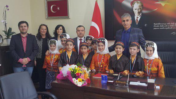 Halim Şaşmaz İlkokulu Halk Oyunları Ekibi Ankara İkincisi