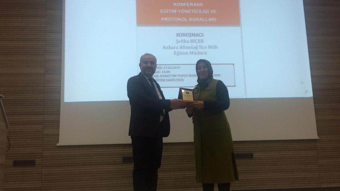 Kırıkkale Üniversitesi Türkçe Topluluğunun düzenlediği konferansa, İlçe Milli Eğitim Müdürümüz konuşmacı olarak katıldı.